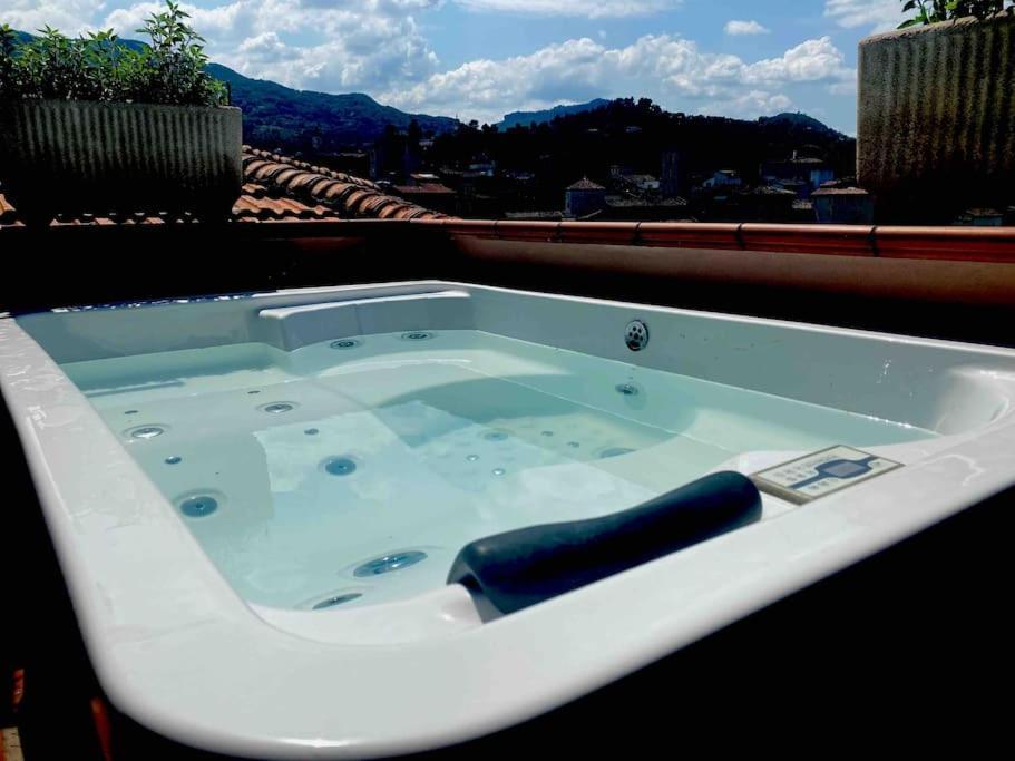 L'Attico Sul Fiume Center Home อัสโกลีปิเชโน ภายนอก รูปภาพ